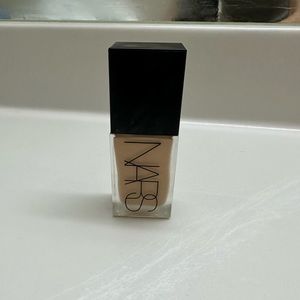 Nars light reflecting foundation